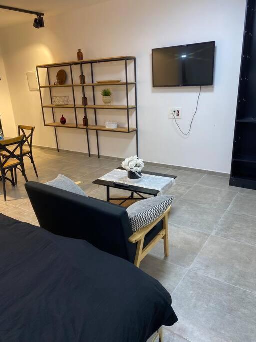 הדירה בדובדבן - The Apartment In Dovdvan Tiberias Buitenkant foto